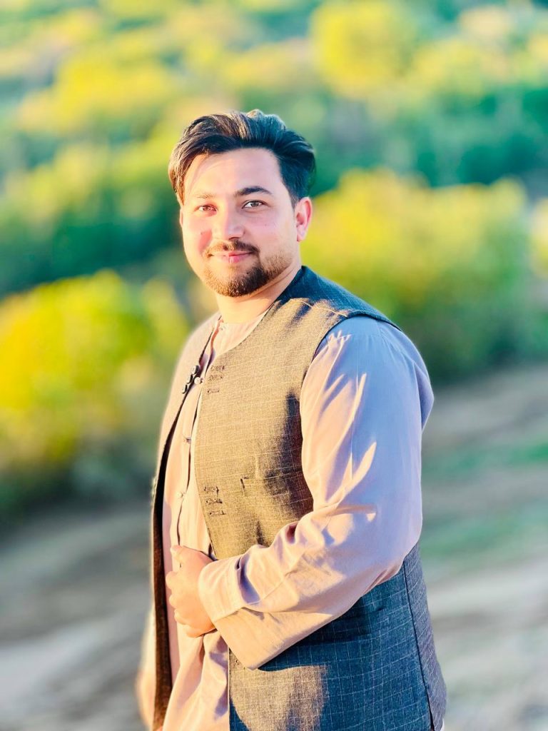  سید نوید محمدی _ پوهنحی کامپیوتر ساینس